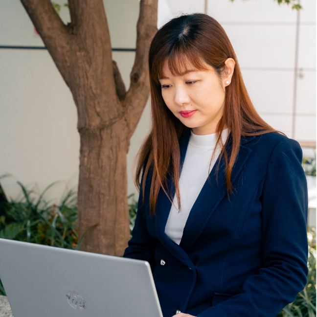 私にとって仕事は「自分らしく成長しながら、誰かの役に立てる場」です。
